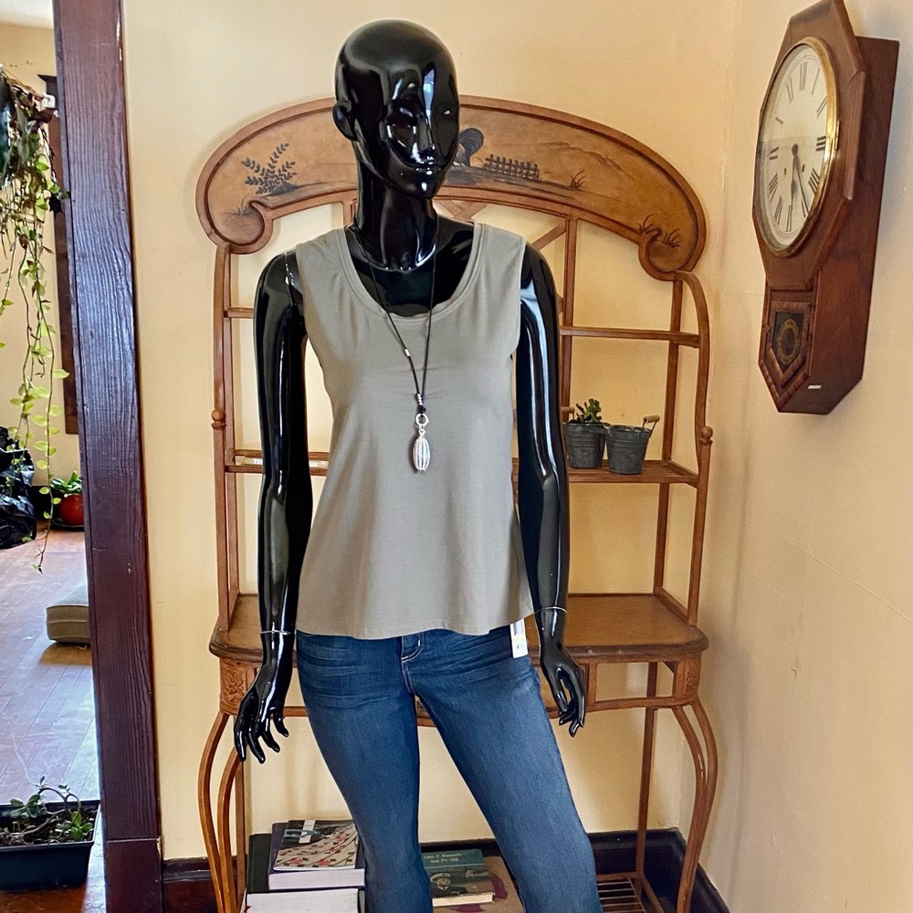 Spanner must have layering tee/top!
